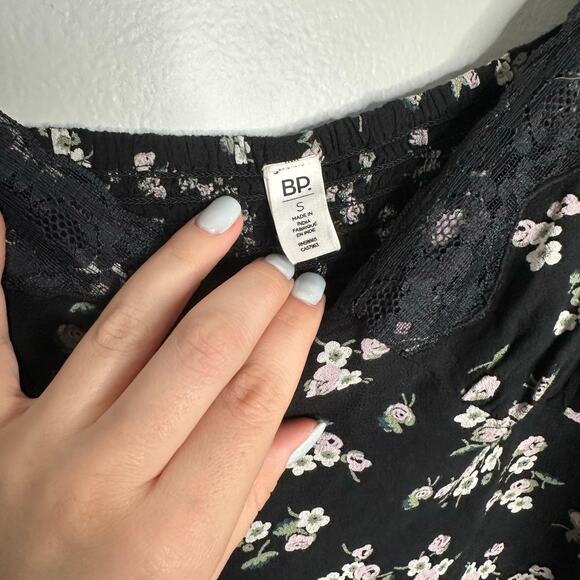 BP. Women’s Lace Trim Long Sleeve‎ Crop Top In Black Kasey Ditsy Size Small - Picture 4 of 9